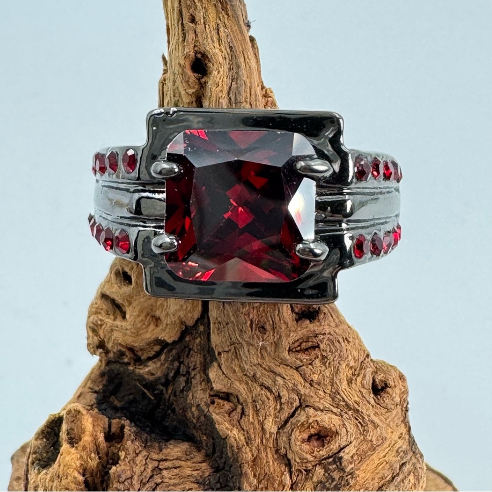 Ruby Red Asscher Cut Solitaire W/ Small Round Red Accent Stones Costume Size 9.5